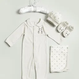 Juniors by Babyshop Infants 5-Piece Pure Cotton Baby Apparel Gift Set-image-51