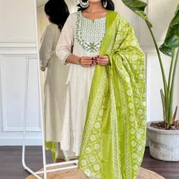 BAESD Floral Yoke Design Notch Neck Straight Kurta With Trousers & Dupatta-picture-35