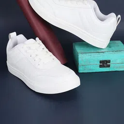 Aqualite Men Colourblocked Mesh Everyday Sneakers-image-76