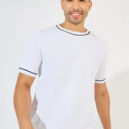 Styli Men Solid Regular Fit Piping Detail Interlock T-Shirt-image-80