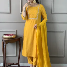 KAUTIK FABRICS Women Embroidered Regular Thread Work Kurta with Trousers & With Dupatta-14