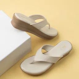 Inc 5 Women Round Toe Wedge Sandals-40