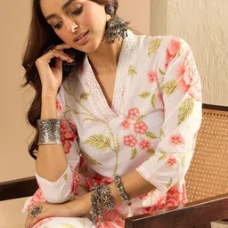 DIVASTRI Floral Printed V-Neck StraightKurta-18