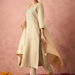 HRITIKA Ethnic Motifs Embroidered Regular Sequinned Kurta With Trouser With Dupatta image 3