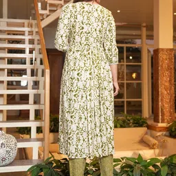 ARANGETRAM Women Floral Printed Regular Sequinned Kurta with Trousers & With Dupatta image 4