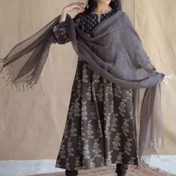 THE INDIAN ETHNIC CO Women Slim-Fit Churidar-image-85