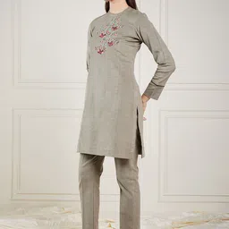 STADO Embroidered Tunic & Trouser Co-ord Set image 5