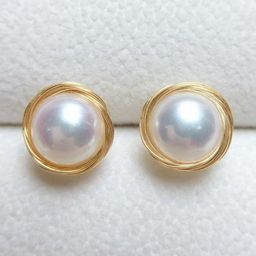 ISHKAARA Gold-Plated Pearl Circular Studs image 2