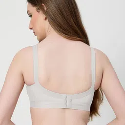 LILY Pack Of 3 Full Coverage Non Padded Minimizer Bra image 3