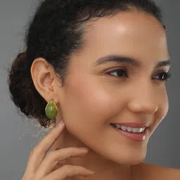 Reenisaa Teardrop Shaped Studs Earrings image 5