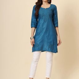 HERE&NOW Women Floral Embroidered V-Neck Thread Work Thread Work Kurti-image-70