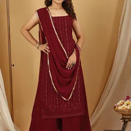 Virah Fashion Women Floral Embroidered Regular Kurti & Palazzos & Dupatta-47