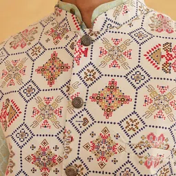 SOJANYA Men Regular Thread Work Kurta with Churidar image 5
