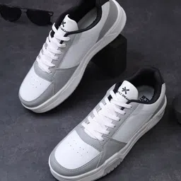 HRX by Hrithik Roshan Men Colourblocked Sneakers-image-31