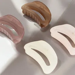 Radhu & Kabby Women Set of 4 Claw Clip-picture-2