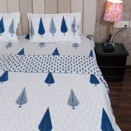 Hawamahal Neel Bagh White Printed Cotton 350 TC Super King Bedsheet Set 2.75 m x 2.75 m-image-36