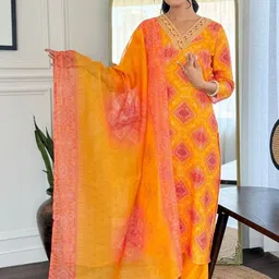 URMIR FASHION Women Printed Regular Thread Work Kurta with Trousers & With Dupatta-picture-25
