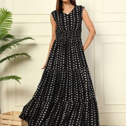 Femvy Print Crepe Maxi Dress-picture-5