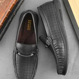 HERE&NOW Men Textured Nubuck Smart Casual Driving Shoes-image-70