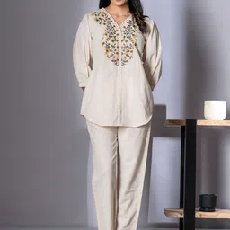 Readiprint zfloral Embroidered V-Neck Top With Trousers-picture-49