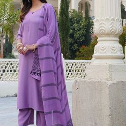 DIVASTRI Women Regular Kurta with Palazzos & With Dupatta image 5