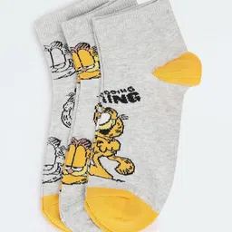 max Girls Pack Of 3 Printed Cotton Ankle-Length Socks-image-0