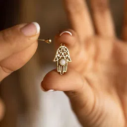 Soul Works Contemporary Studs Earrings-40