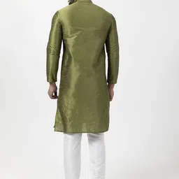 DEVOILER Men Regular Dupion Silk Kurta with Pyjamas image 4