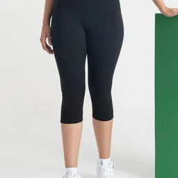 Hunnit Women Three Fourth-Length Tights-image-61