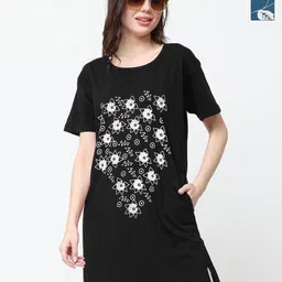 DDASPRATION Women Floral Printed Embellished Longline T-shirt-image-83