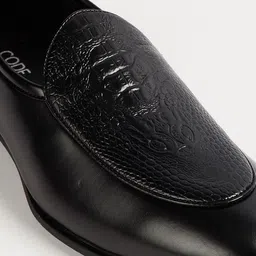 CODE by Lifestyle Men Textured Formal Loafers image 5