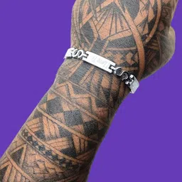 Dynamic Retail Global Men Silver Bracelet-19