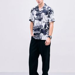 Iconic Men Abstract Opaque Printed Casual Shirt-image-41
