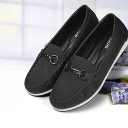 Mochi Women Slip-On Round Toe Sneakers-image-48