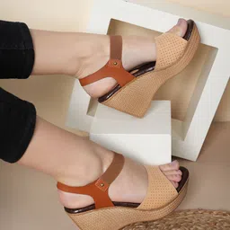 The Roadster Lifestyle Co Women Textured Wedge Heel Sandals-28