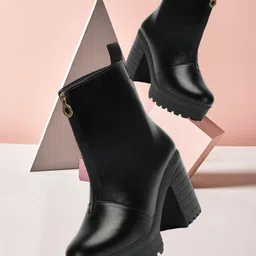 Killer Women Block Heeled Front Chain Boots-42