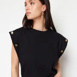 Trendyol Women Extended Sleeves Pockets T-shirt-image-61