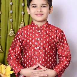 BAESD Boys Embroidered Regular Sequinned Dupion Silk Kurta with Pyjamas image 5