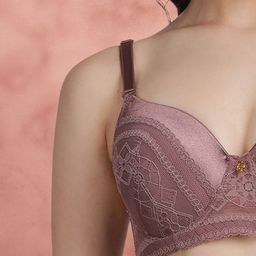 Susie Bra Medium Coverage Lightly Padded image 2