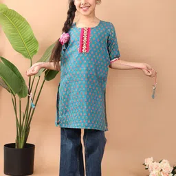 Sangria Girls Floral Printed Pure Cotton Round Neck Kurti With lace Work-image-77
