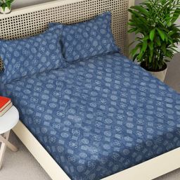 Myntra Elegant Homes Blue & White Printed Woollen 300 TC King Bedsheet Set 2.5 m x 2.25 m-image-64