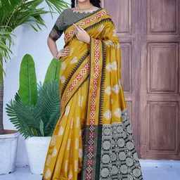 Panzora Ethnic Motifs Zari Silk Blend Banarasi Saree-image-58