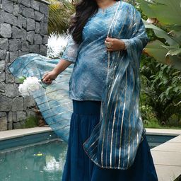 Instafab Plus Women Plus Size Woven Design Dyed Kurti with Palazzos & Dupatta-picture-38