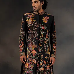 HILO DESIGN EmbroideredTides Sherwani Set-image-25