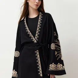 Trendyol Floral Self Design Flared Sleeves Tie-Up Shrug-picture-8