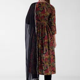 Pashet Women Floral Printed Regular Kurta with Trousers & With Dupatta image 4