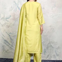 Vishudh Women Ethnic Motifs Printed Regular Kurta with Trousers & With Dupatta image 3