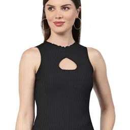 Kalt Women Ribbed Sleeveless Pullover Sweaters-image-19