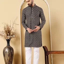 Shiv Leela Men Embroidered Sequinned Kurta-picture-21