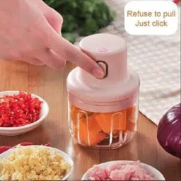 parth enterprise Mini Electric Garlic Chopper Slicer, 100 ml Portable Food Chopper Processor, Garlic Masher with Sharp Blades Blender for Fruits/ Chili/Garlic/Vegetables/Onion/Nuts/Pepper/Ginger/Salad Electric Vegetable Chopper image 3